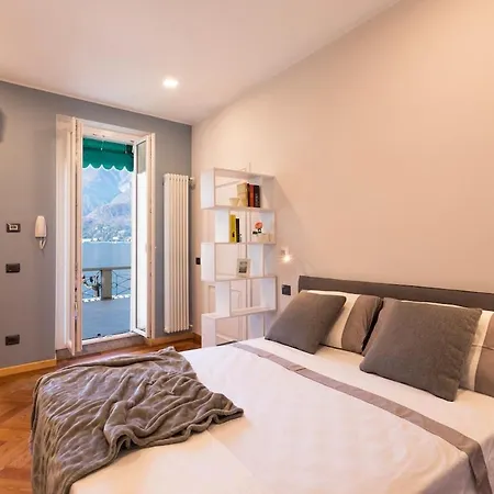 Terrazza Mazzini Lakeside Stylish Apartment